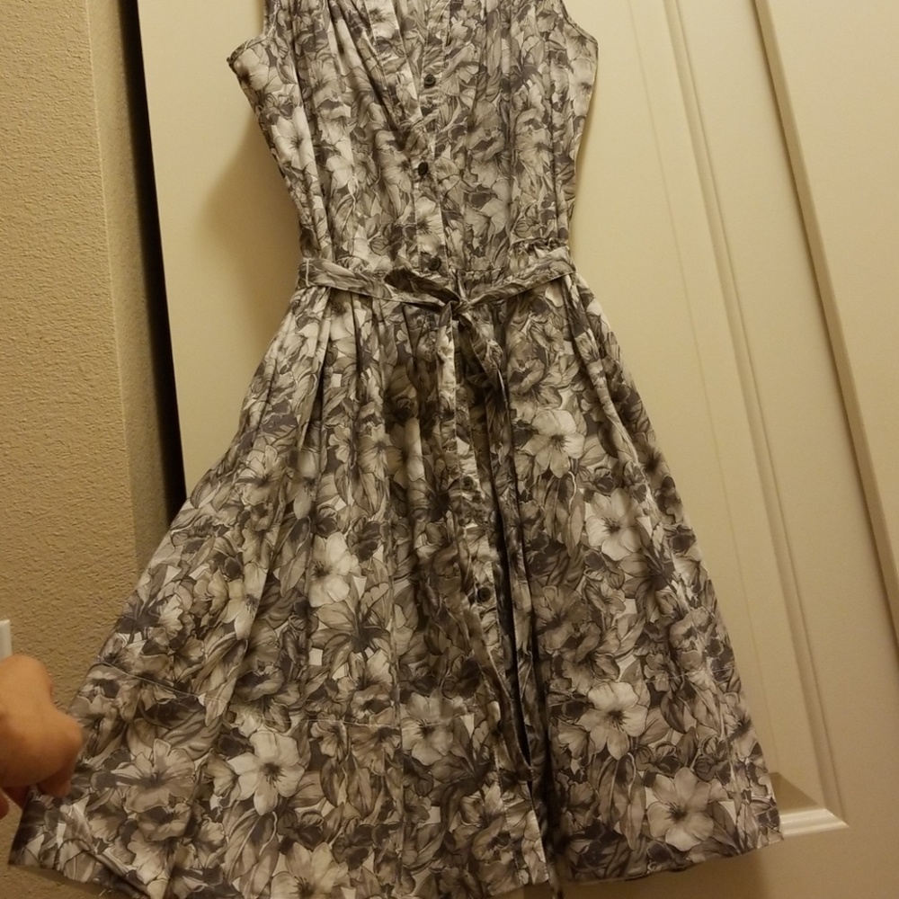 Cotten Sundress - Picture 3 of 4